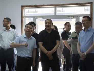 湖南省援疆现场调研工作组一行莅临鄯善县电商产业园调研指导工作