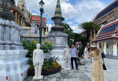 泰国玉佛寺出土中国色彩石像  见证百年经贸文化交流