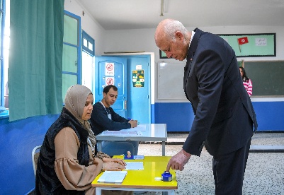 突尼斯举行议会选举
