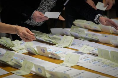 初步计票结果显示爱沙尼亚执政党赢得议会选举