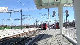 匈塞铁路路段开通一周年庆祝仪式在塞尔维亚举行