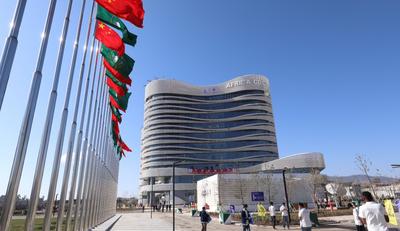 携手建设更加美好的世界——写在习近平主席提出构建人类命运共同体理念十周年之际