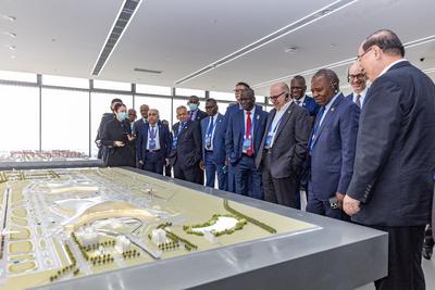 “重庆为开放合作提供了广阔空间”——20余位驻华使节探访重庆开放通道体系