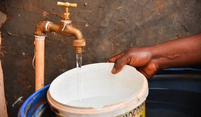 中企援建水厂助喀麦隆民众喝上放心水 