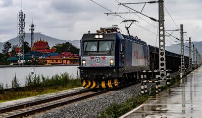 开通15个月 中老铁路国际货运量突破300万吨