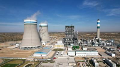 巴基斯坦总理盛赞中巴经济走廊项目成果