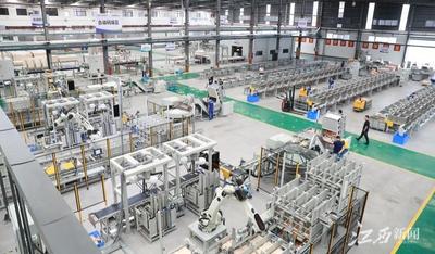 “逐浪”海外市场——江西南康家具企业首次组团“出海”抢单速记