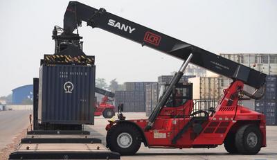 中老铁路“旱码头”为多国发展注入新动力