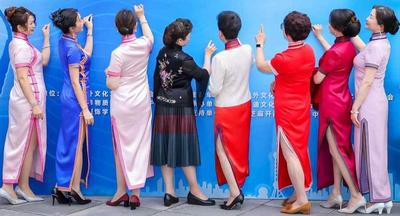 上海：把“非遗”穿上身 海派旗袍热逐年升温