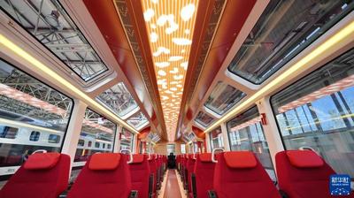 全球连线丨首车下线！中国首次出口阿根廷新能源轻轨车辆