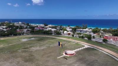 全球连线｜一座体育馆架起巴巴多斯与中国跨洋交流之桥