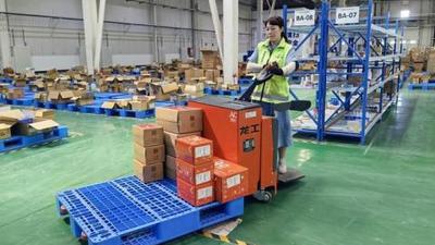 上半年乌鲁木齐综保区完成跨境电商进出口值3.54亿元 同比增长134%