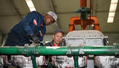 通讯：“中国师傅”为蒙内铁路机车维保培养骨干力量