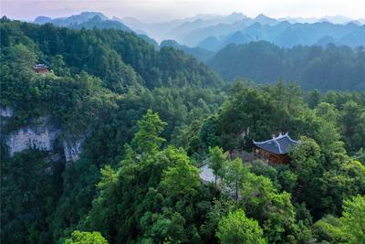 施秉云台山