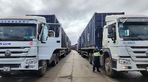 中蒙最大货运公路口岸甘其毛都过货量创同期新高