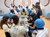 Int'l students experience TCM in east China's Shandong Linyi