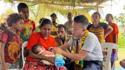 通讯：传递希望和幸福——中国援巴新医疗队提升当地新生儿救治能力