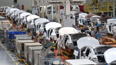 全球连线｜从优势到趋势 跨国新能源车企缘何选择中国