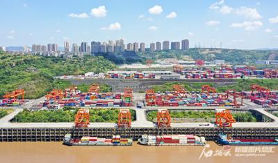 中欧班列（渝新欧）与西部陆海新通道互联互通