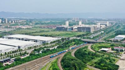 新渝携手向世界