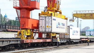 黑龙江绥芬河铁路口岸首次进口冷冻海产品