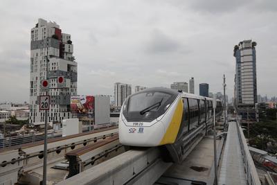 中泰合作建设的单轨列车助力打造曼谷城市风景线