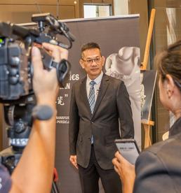 文化、科技、品牌加持稳步推动德化陶瓷走出去  ——访德化县委书记黄文捷