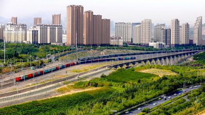 乌鲁木齐承东启西再现丝路繁茂