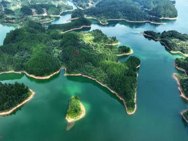 贵州黄平：㵲阳湖秋景
