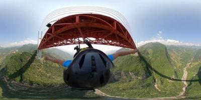 VR全景视频：从世界最高桥飞跃而下是种怎样的体验？