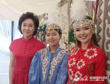 “给远离祖国的华侨华人家的温暖”