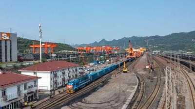 西部陆海新通道跑出加速度