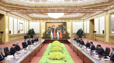 习近平会见乌兹别克斯坦总统米尔济约耶夫
