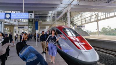 元首外交｜中印尼元首为雅万高铁正式开通运营揭幕