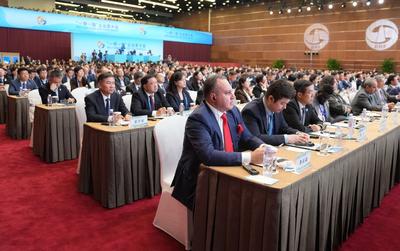 港澳人士：发挥独特优势为共建“一带一路”贡献力量