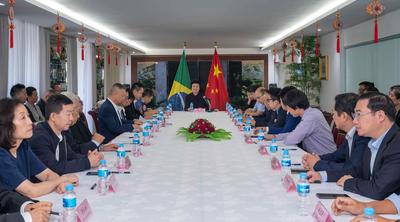 国侨办代表团在巴西里约举行系列慰侨活动