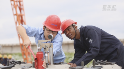“一带一路”上的使者丨在蒙内铁路传承“中国匠心”