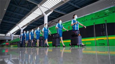 中老铁路，连起了她的故乡和远方