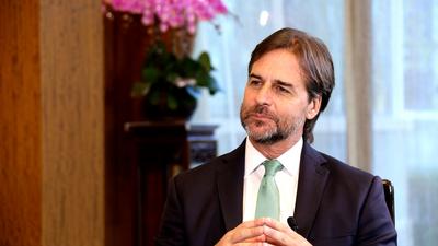 高端访谈丨专访：“这是一次期待已久的访问”——访乌拉圭总统拉卡列