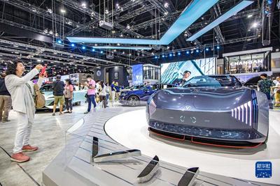 共话中国经济新机遇丨通讯：中国电动车企合力做大泰国新能源汽车市场