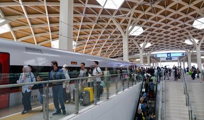 雅万高铁累计发送旅客突破100万人次