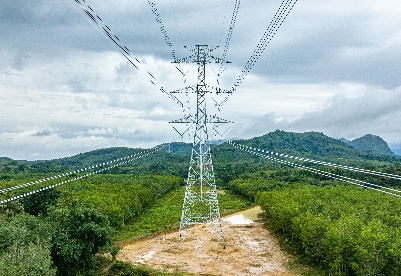 中企助力泰国打造电力“光明网”