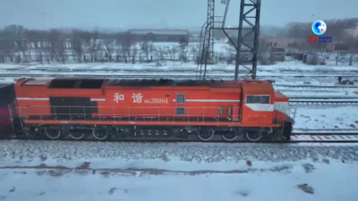 内蒙古：边民互市和中欧班列带动二连浩特口岸经济繁荣