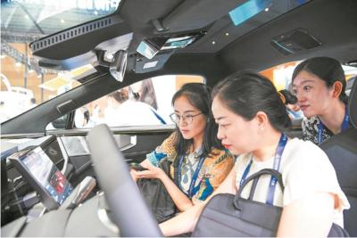 以有效投资推动经济“开门红”“开门稳” 成都力争一季度招引重大项目超100个
