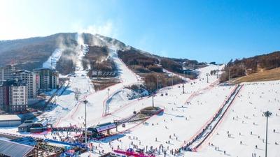 新中国第一座高山滑雪场讲述中俄“冰雪”友谊故事
