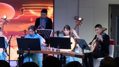 “欢乐春节”中国文化月在老挝正式启动