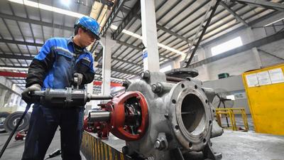 共话中国经济新机遇丨IMF上调全球增长预期  中国仍是重要动力