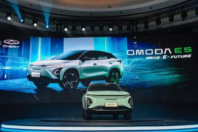 奇瑞电动汽车OMODA E5全球首发仪式在印度尼西亚举行
