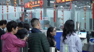 全球连线｜中越边境河口口岸迎来双边跨境游高峰