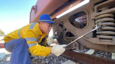 中欧班列的“体检医生”：坚守驰骋万里的第一道安全关